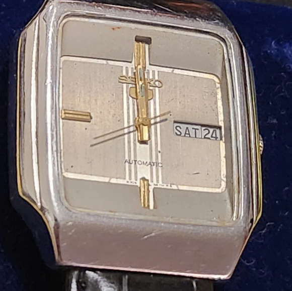 Rare vintage Seiko 5 6309-569A Tank Watch with Arabic Days and English Days - Picture 5 of 10